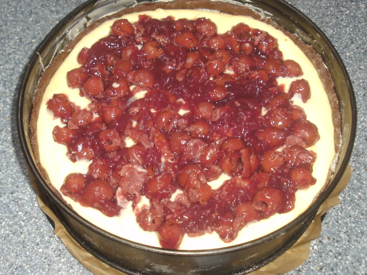 Rezept: Schoko-Kirsch-Puddingkuchen Bild Nr. 10 Schoko-Kirsch-Puddingkuchen - Rezept - Bild Nr. 10