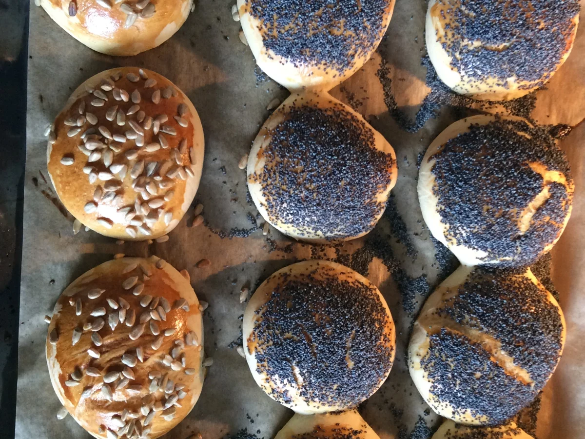 Rezept: Milchbrötchen Bild Nr. 3 Milchbrötchen - Rezept - Bild Nr. 3