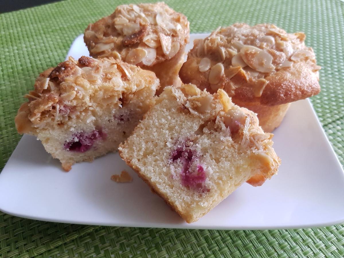 Himbeer Muffins mit Knusperhaube - einfach - von barbara62