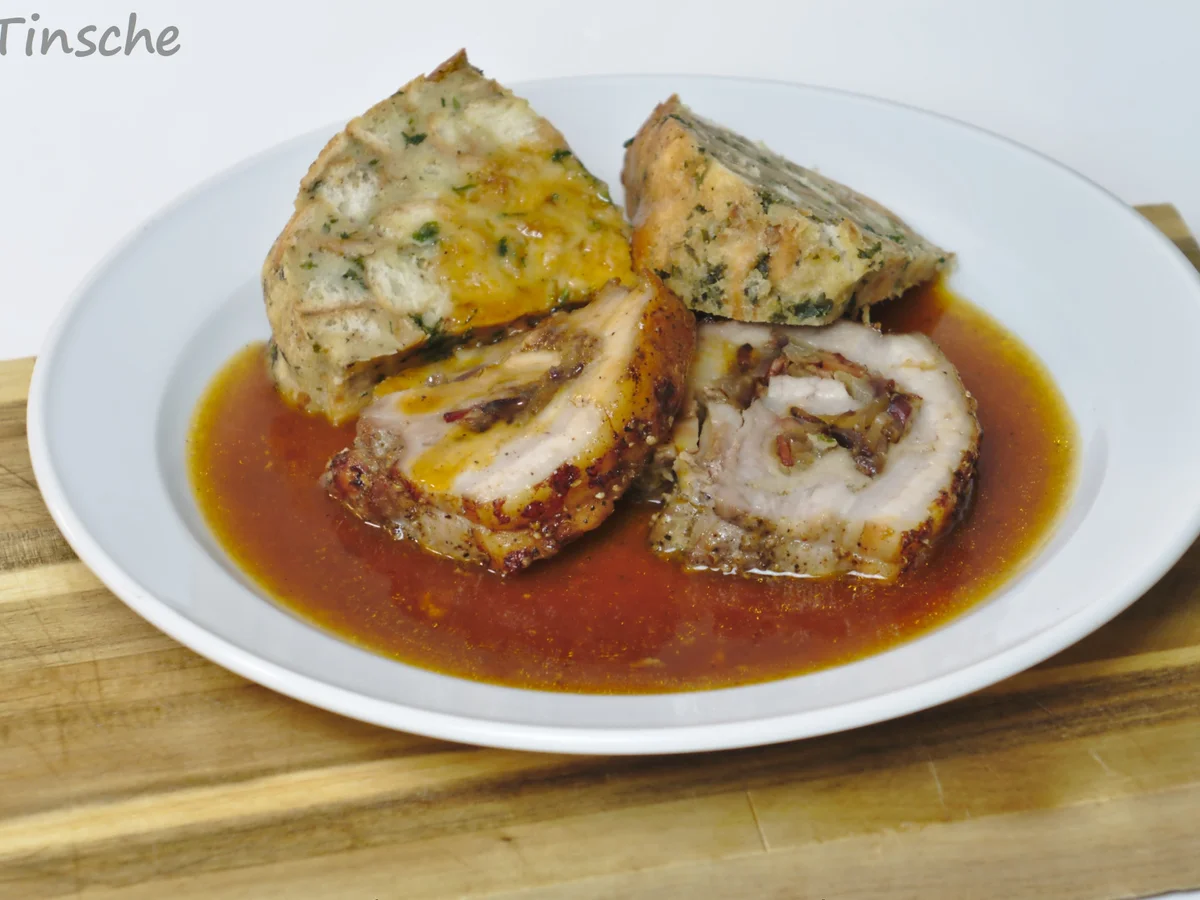 Schweinebauchrolle gefüllt mit Speck/Zwiebeln - Rezept - Bild Nr. 15