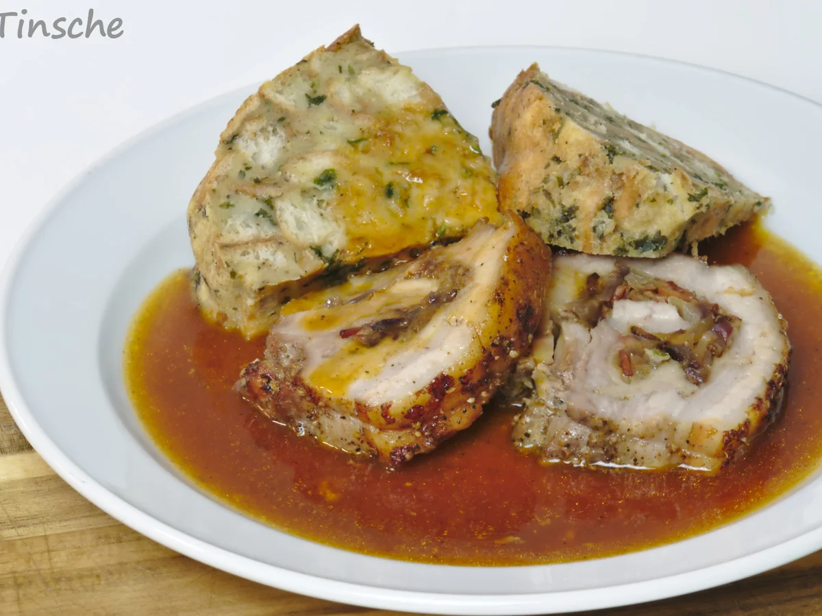 Schweinebauchrolle gefüllt mit Speck/Zwiebeln - Rezept - Bild Nr. 16