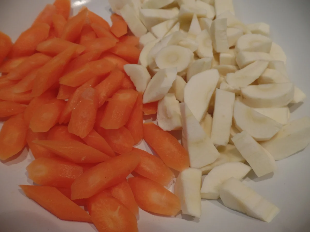 Nudeln mit Wintergemüse und Feldsalat-Pesto - Rezept - Bild Nr. 13164