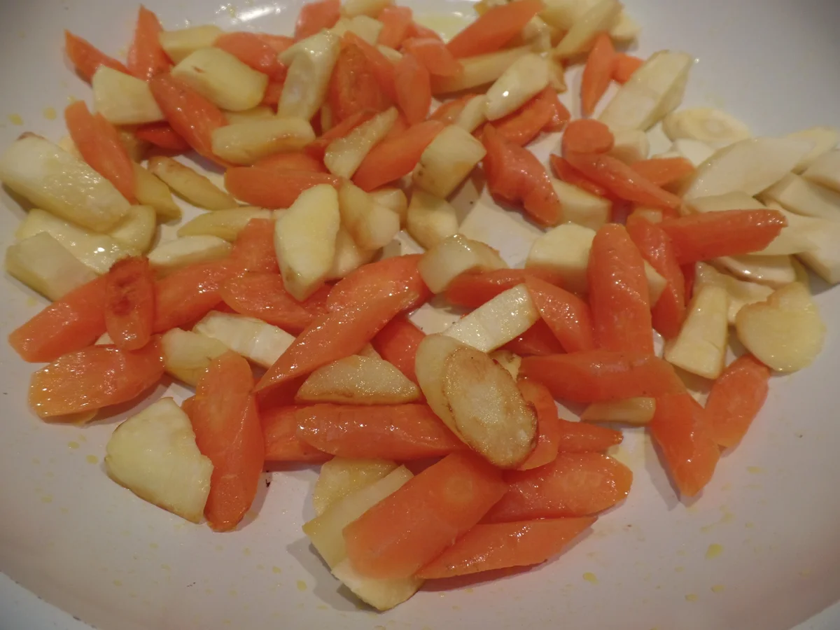 Nudeln mit Wintergemüse und Feldsalat-Pesto - Rezept - Bild Nr. 13165