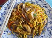 Gelbes Thai-Curry mit Mie-Nudeln, Rindfleisch und Gemüsemix - Rezept - Bild Nr. 2