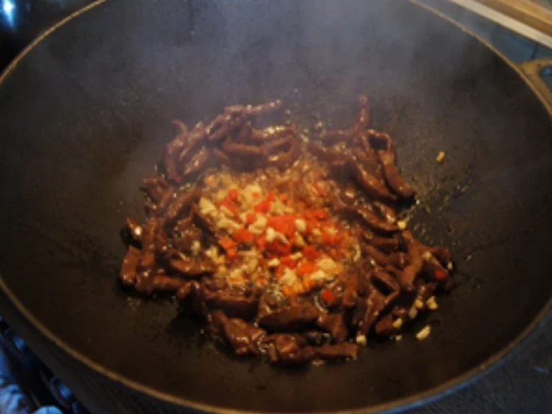 Rezept: Gelbes Thai-Curry mit Mie-Nudeln, Rindfleisch und Gemüsemix Bild Nr. 14 Gelbes Thai-Curry mit Mie-Nudeln, Rindfleisch und Gemüsemix - Rezept - Bild Nr. 14