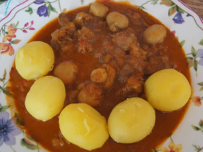 Rindergulasch mit Champignons - Rezept - Bild Nr. 2