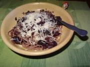 Spaghetti mit Radicchio-Sugo und Salsiccia - Rezept - Bild Nr. 2