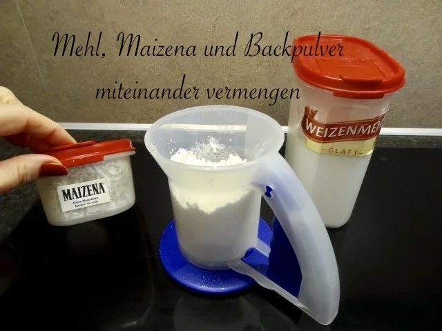 Rezept: Erdbeersahne Biskuit mit Schneehaube Bild Nr. 2 Erdbeersahne Biskuit mit Schneehaube - Rezept - Bild Nr. 2