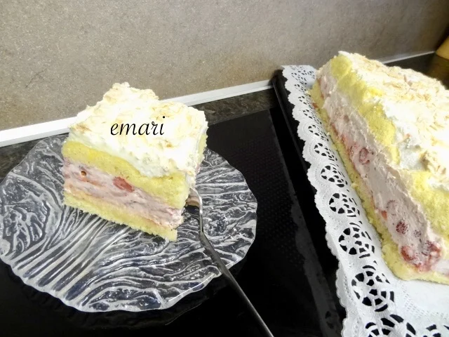 Rezept: Erdbeersahne Biskuit mit Schneehaube Bild Nr. 33 Erdbeersahne Biskuit mit Schneehaube - Rezept - Bild Nr. 33