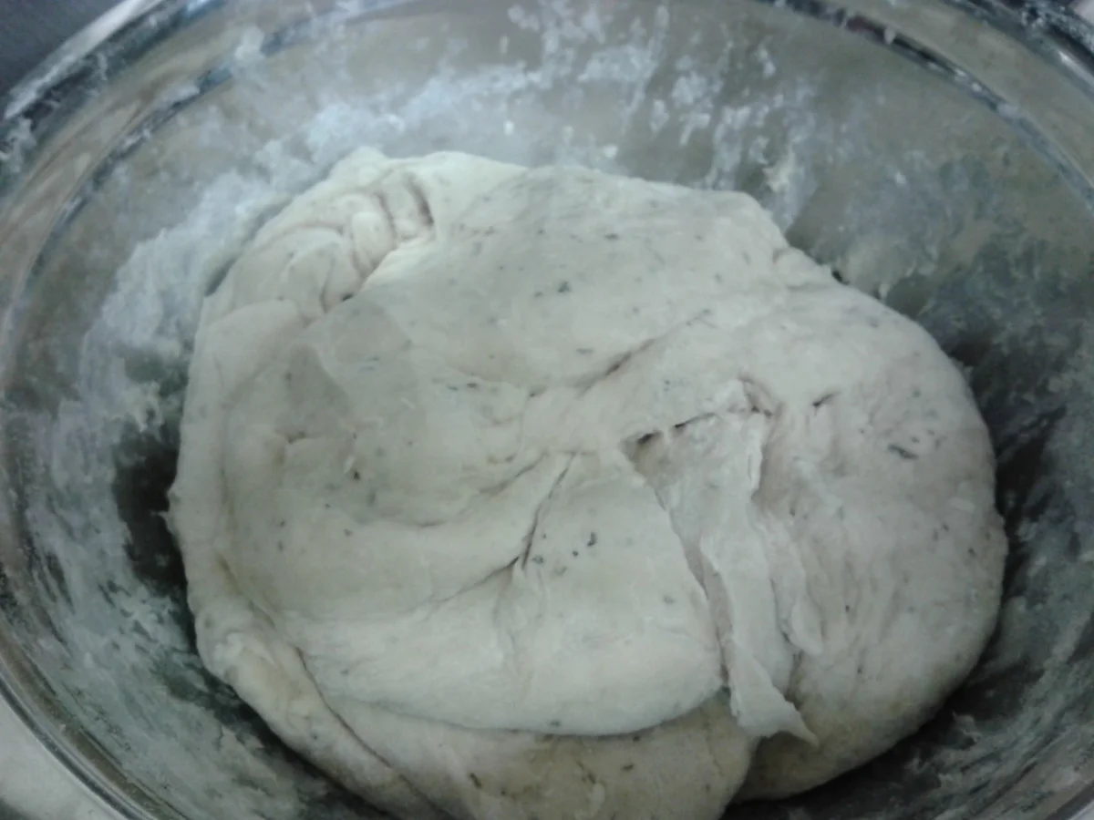 Schmalzkuchen, auch bekannt als Schneidkrebbel, Krebbel, Krapfen oder kleine Berliner - Rezept - Bild Nr. 3