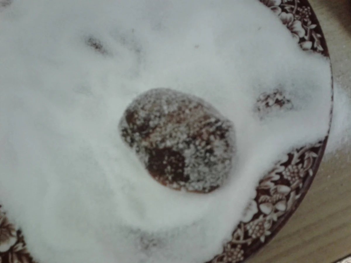 Schmalzkuchen, auch bekannt als Schneidkrebbel, Krebbel, Krapfen oder kleine Berliner - Rezept - Bild Nr. 9