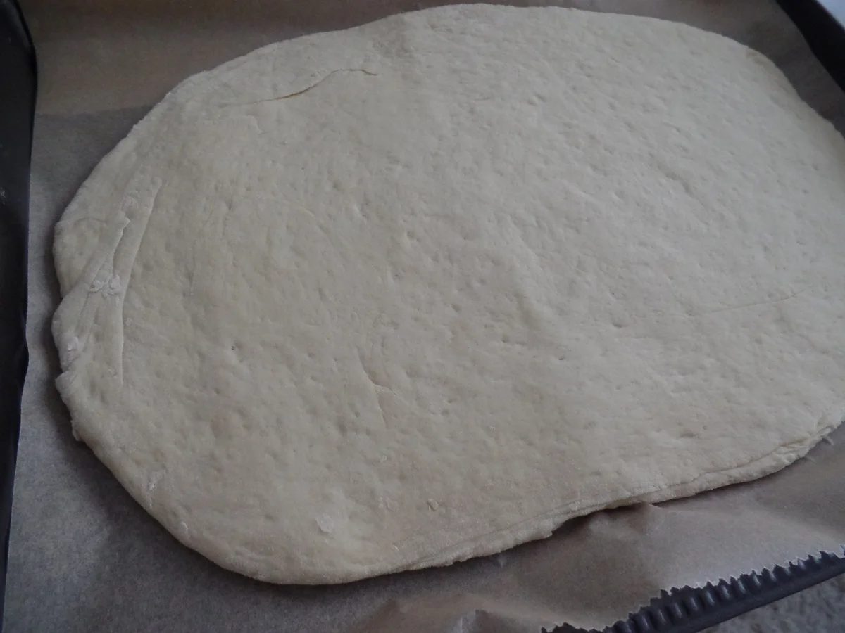 Spinat-Zucchini-Pizza mit Ziegenkäse - Rezept - Bild Nr. 13206