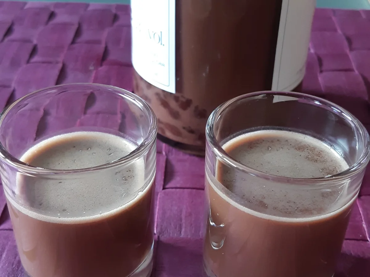 Rezept: Nutella-Likör Bild Nr. 2 Nutella-Likör - Rezept - Bild Nr. 2