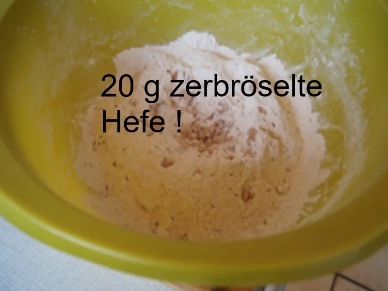 Rezept: Gewürzbrot mit Cashewkernen nach Opa Heinz Bild Nr. 3 Gewürzbrot mit Cashewkernen nach Opa Heinz - Rezept - Bild Nr. 3