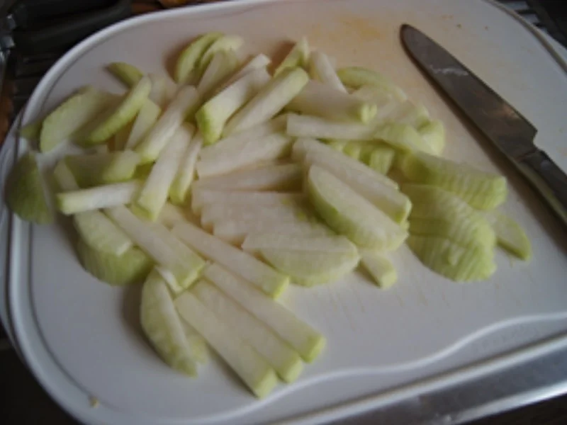 Rahmkohlrabi mit Nürnberger Rostbratwürstchen und Kümmel-Baby-Kartoffeln - Rezept - Bild Nr. 5