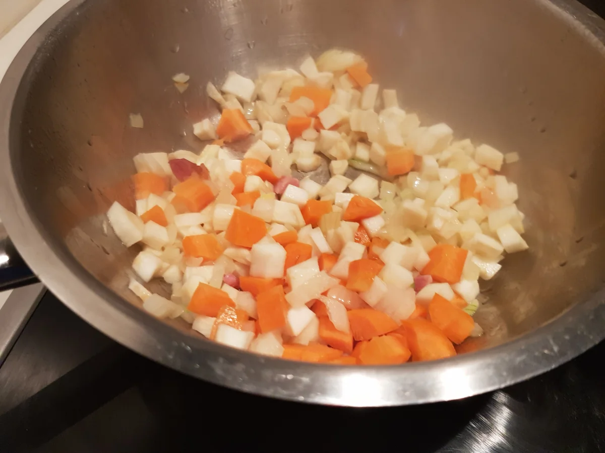 Knusprige Schweinshaxe in Bier-Soße - Rezept - Bild Nr. 13234