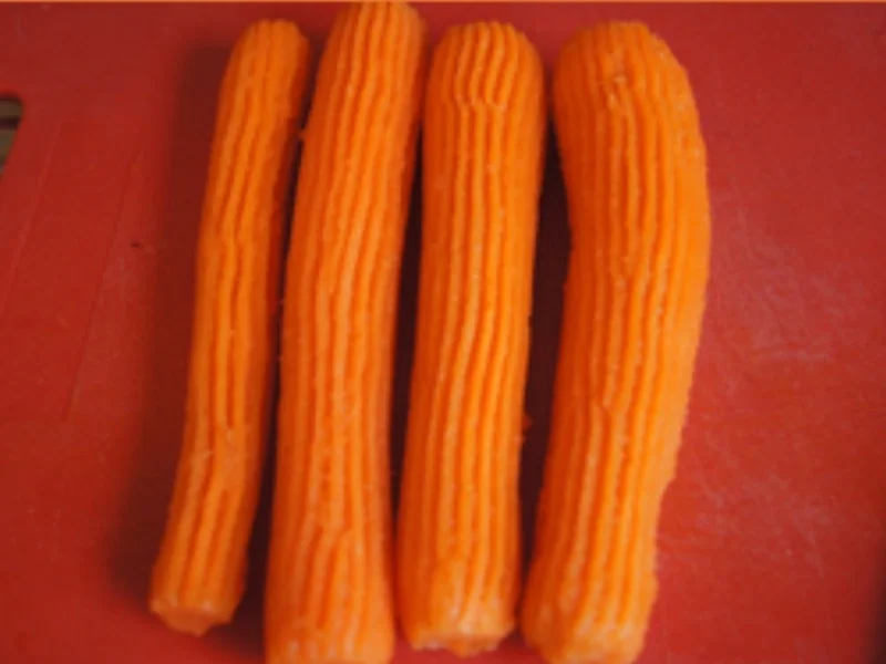 Rindfleischsuppe mit Möhrenblüten - Rezept - Bild Nr. 8