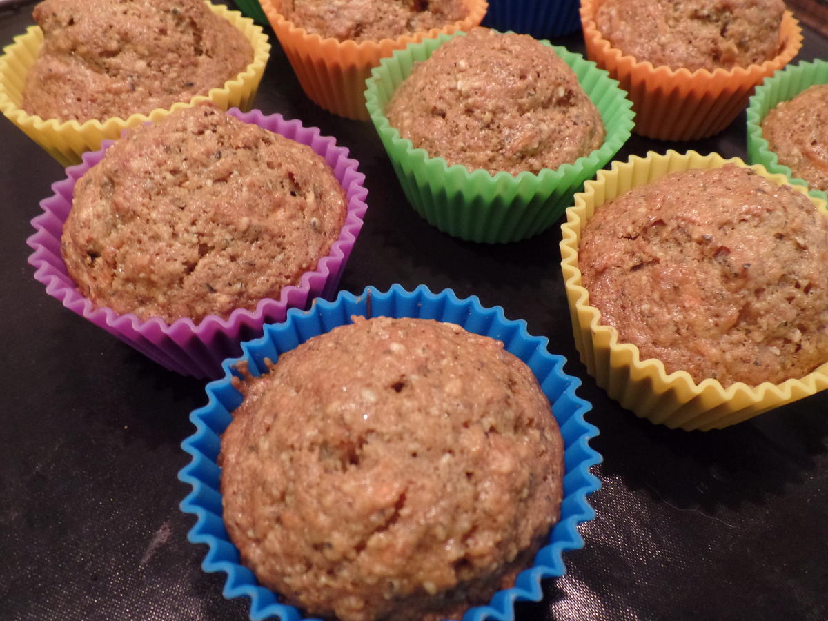 Kernige Möhren-Muffins - Rezept mit Bild - kochbar.de