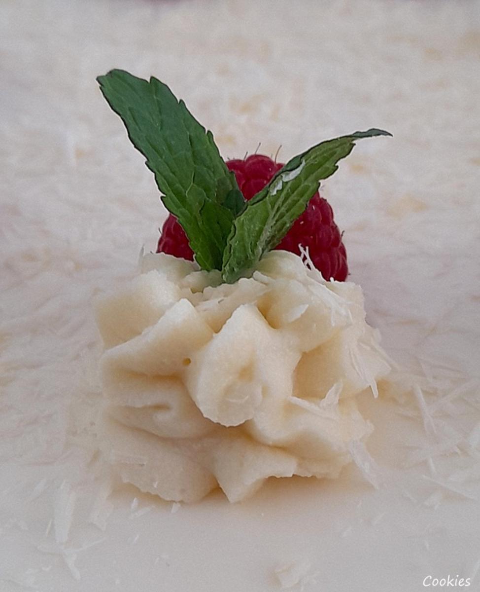 Himbeer - Käsesahne - Torte mit weißer Schokolade - Rezept - Bild Nr. 8