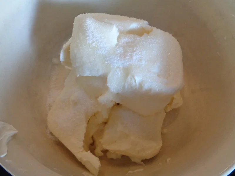 Rezept: Himbeer - Käsesahne - Torte mit weißer Schokolade Bild Nr. 14 Himbeer - Käsesahne - Torte mit weißer Schokolade - Rezept - Bild Nr. 14