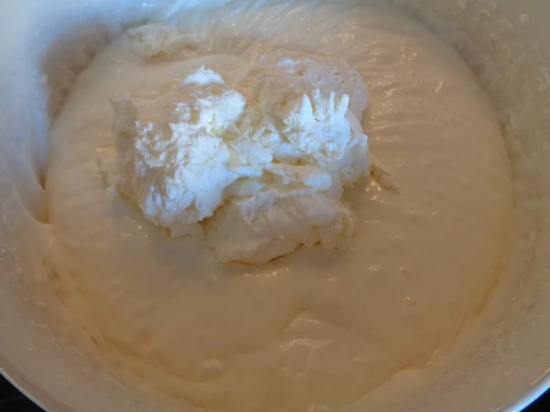 Rezept: Himbeer - Käsesahne - Torte mit weißer Schokolade Bild Nr. 16 Himbeer - Käsesahne - Torte mit weißer Schokolade - Rezept - Bild Nr. 16