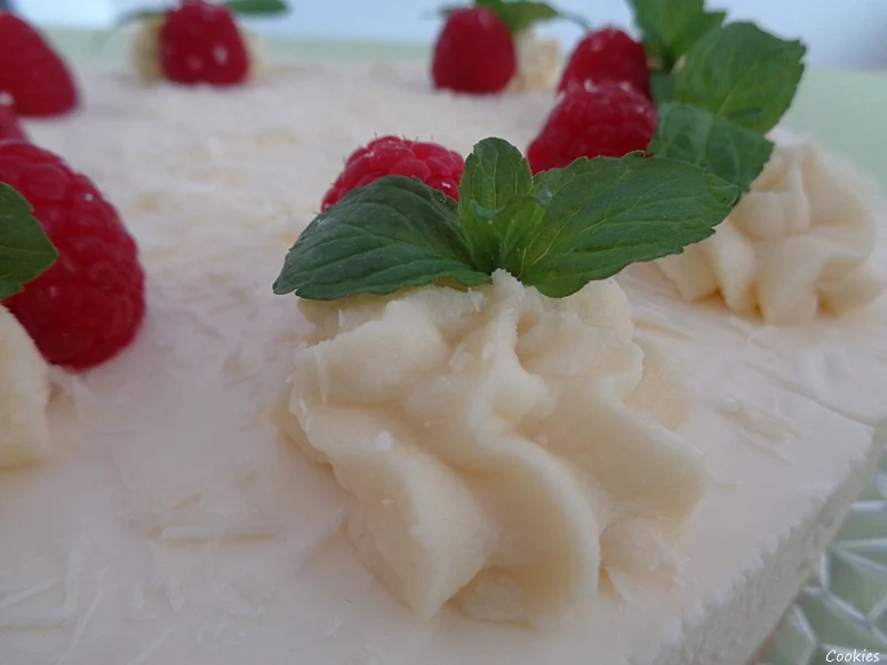 Rezept: Himbeer - Käsesahne - Torte mit weißer Schokolade Bild Nr. 23 Himbeer - Käsesahne - Torte mit weißer Schokolade - Rezept - Bild Nr. 23