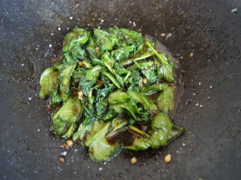 Hähnchenschenkel mit Champignons, Spinat und Curryreis - Rezept - Bild Nr. 14