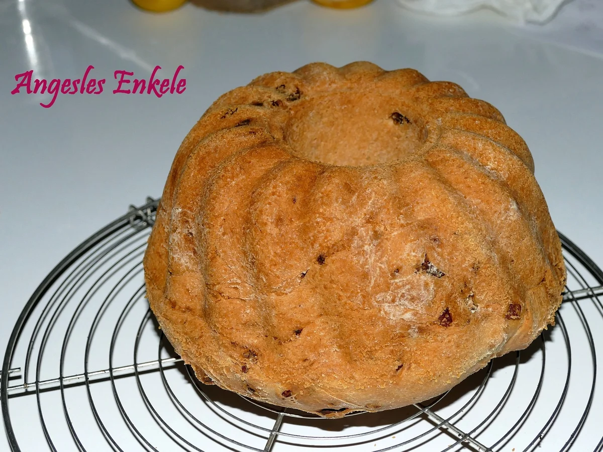 Rezept: Gugelhupf herzhaft Bild Nr. 6 Gugelhupf herzhaft - Rezept - Bild Nr. 6