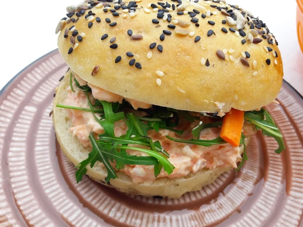 Bagel mit Karotten-Frischkäse und Rucola gefüllt zur kochbar Challenge Februar 2021 - Rezept - Bild Nr. 22