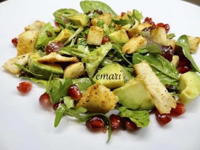 Salat mit Avocado und Granatapfel - Rezept - Bild Nr. 8