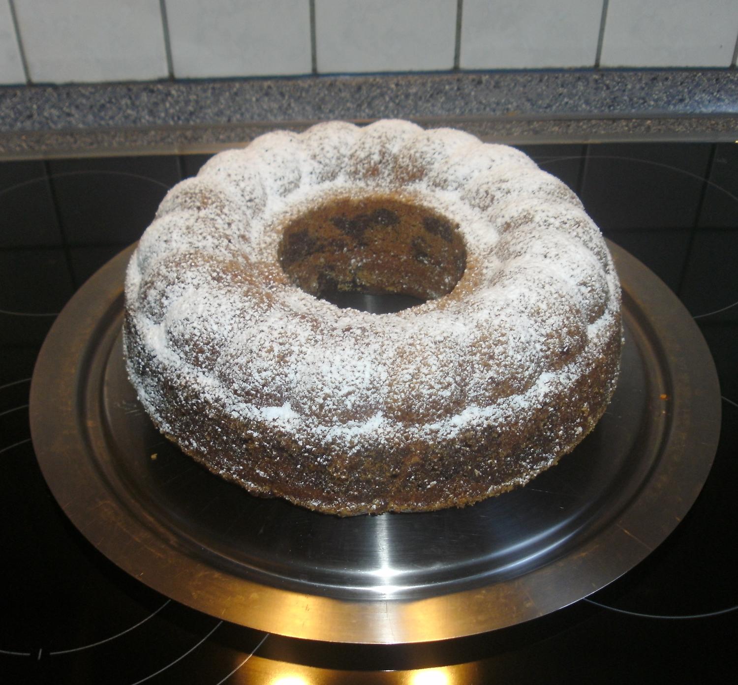 Schoko-Marmorkuchen mit Kirschen + Eierlikör - Rezept - kochbar.de