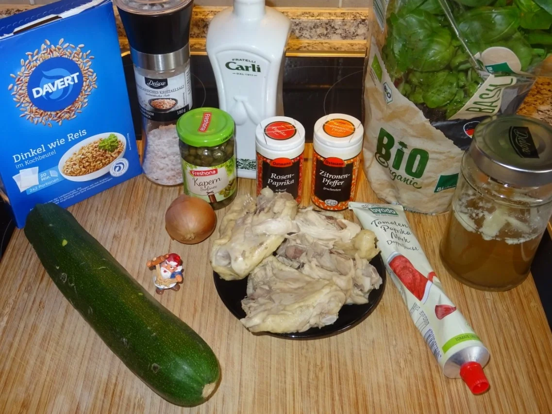 Rezept: Zucchini-Hähnchen-Ragout Bild Nr. 3 Zucchini-Hähnchen-Ragout - Rezept - Bild Nr. 3