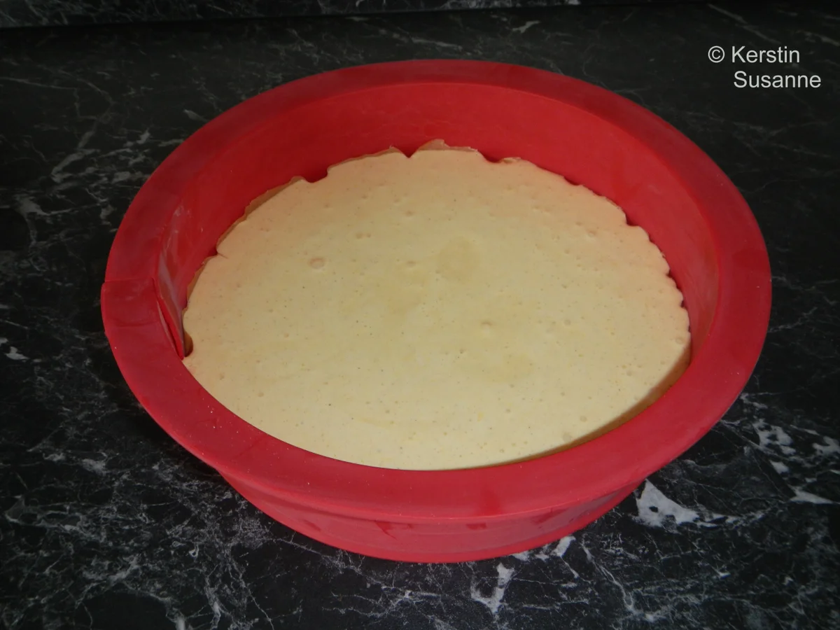 Rezept: Kiwi-Sahne-Torte Bild Nr. 6 Kiwi-Sahne-Torte - Rezept - Bild Nr. 6