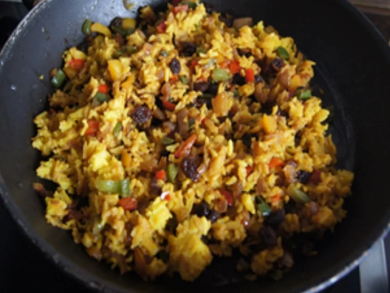 Hähnchenbrustfiletspieße mit pikanter Sauce und Paprika-Basmatireis - Rezept - Bild Nr. 18