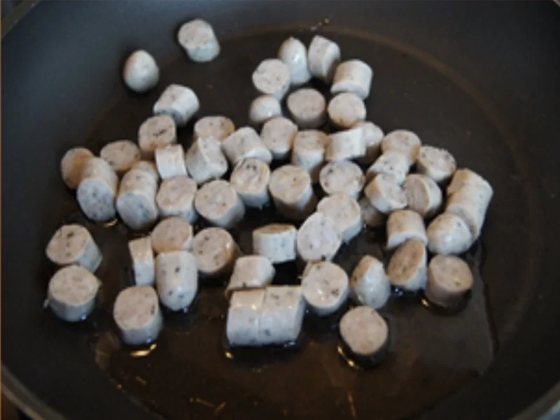 Rezept: Sonnenmaissuppe mit Nürnberger Rostbratwürstchen Bild Nr. 7 Sonnenmaissuppe mit Nürnberger Rostbratwürstchen - Rezept - Bild Nr. 7