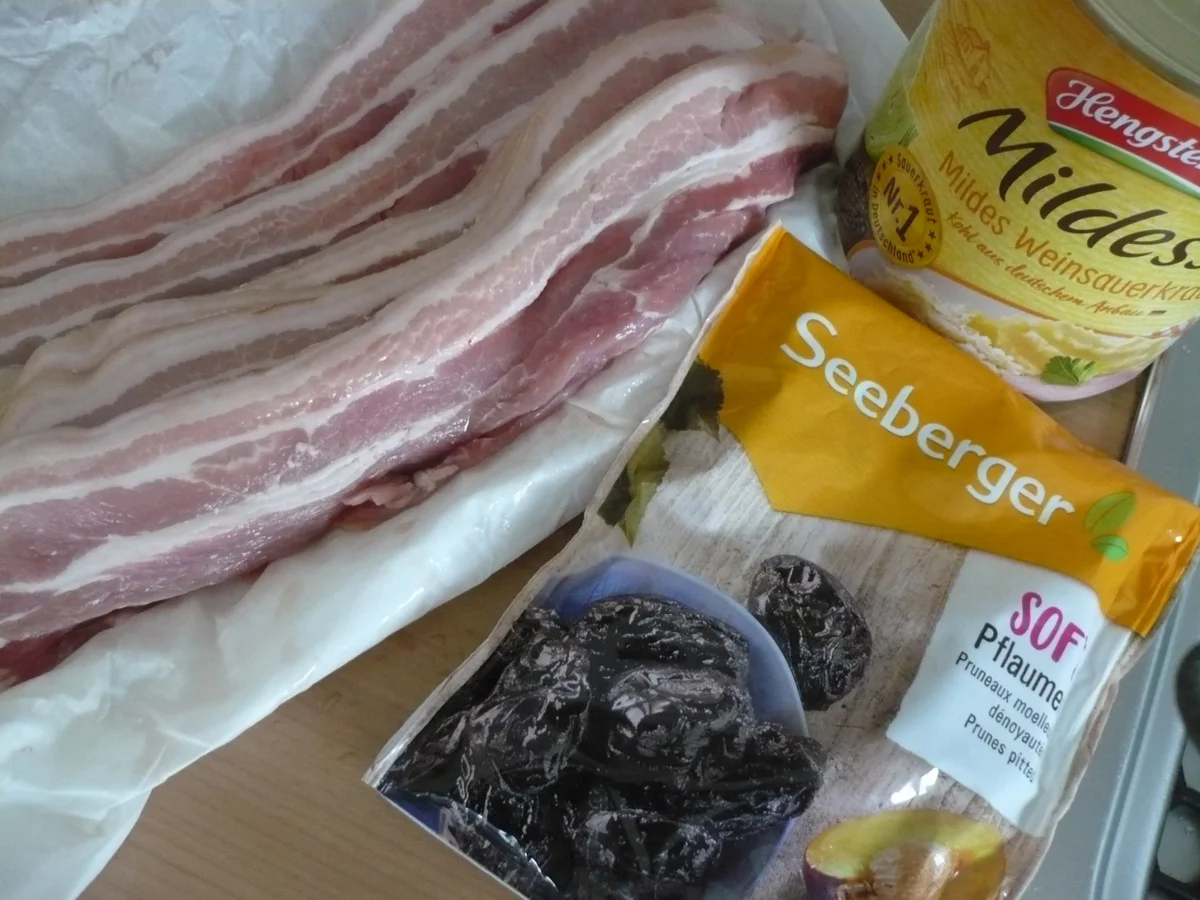 Rezept: Schweinebauch - Röllchen Bild Nr. 3 Schweinebauch - Röllchen - Rezept - Bild Nr. 3
