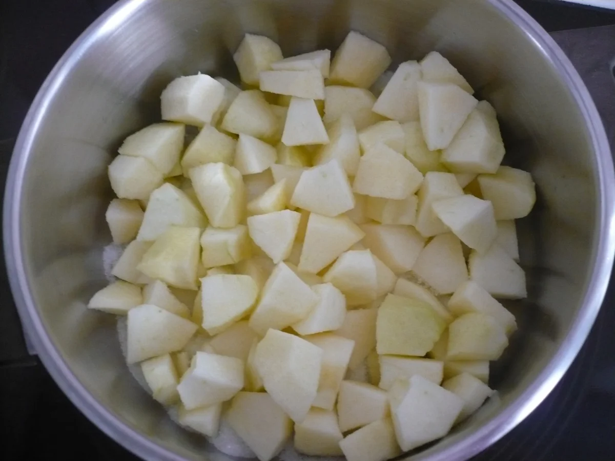 Rezept: Apfeltaschen Bild Nr. 3 Apfeltaschen - Rezept - Bild Nr. 3