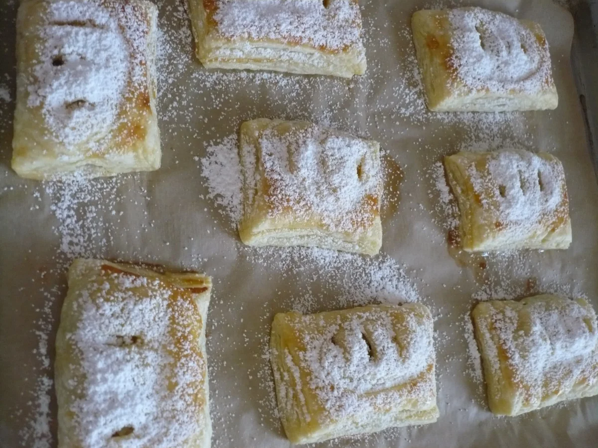 Rezept: Apfeltaschen Bild Nr. 12 Apfeltaschen - Rezept - Bild Nr. 12