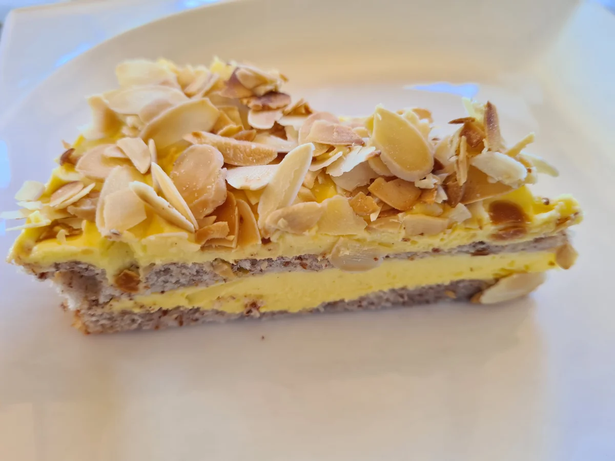 Rezept: Schwedische Mandeltorte Bild Nr. 2 Schwedische Mandeltorte - Rezept - Bild Nr. 2