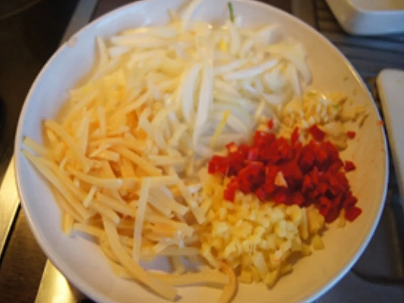 Rezept: Knusperente asiatische Art auf gebratenen Gemüse und Basmatireis Bild Nr. 14 Knusperente asiatische Art auf gebratenen Gemüse und Basmatireis - Rezept - Bild Nr. 14