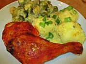 Würzige Hähnchenkeulen mit Rosenkohl und Sauce Hollandaise - Rezept - Bild Nr. 2