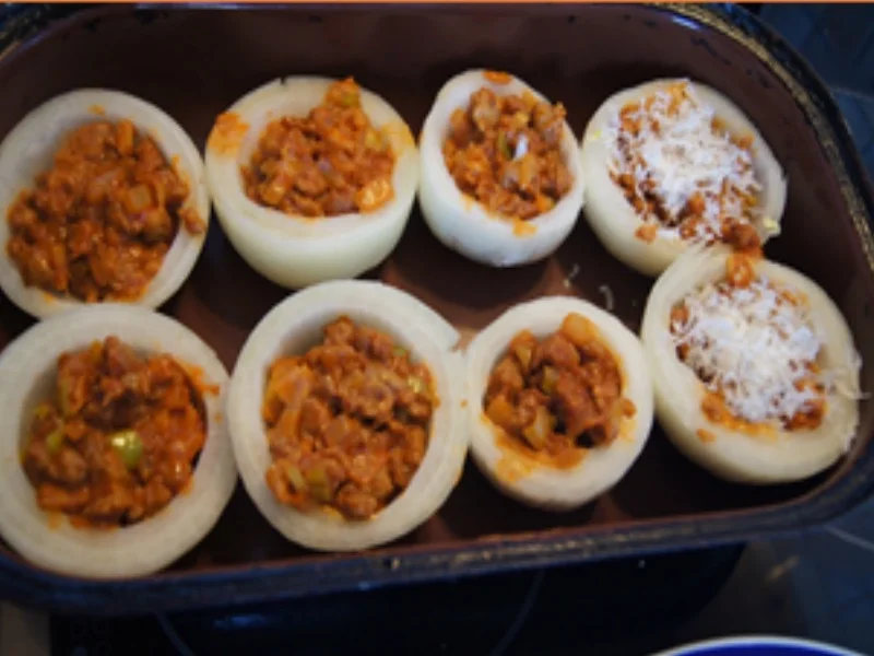 Gefüllte Gemüsezwiebeln - Rezept - Bild Nr. 9