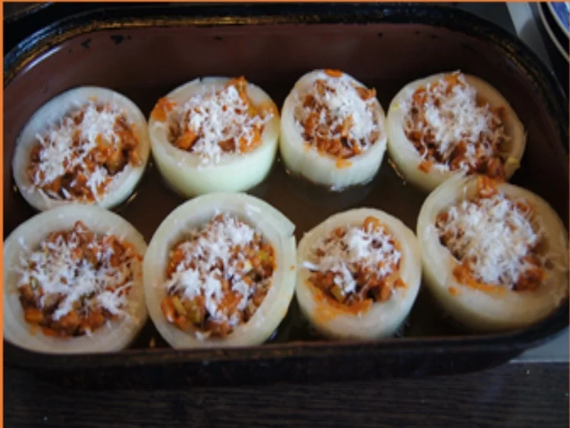 Gefüllte Gemüsezwiebeln - Rezept - Bild Nr. 10