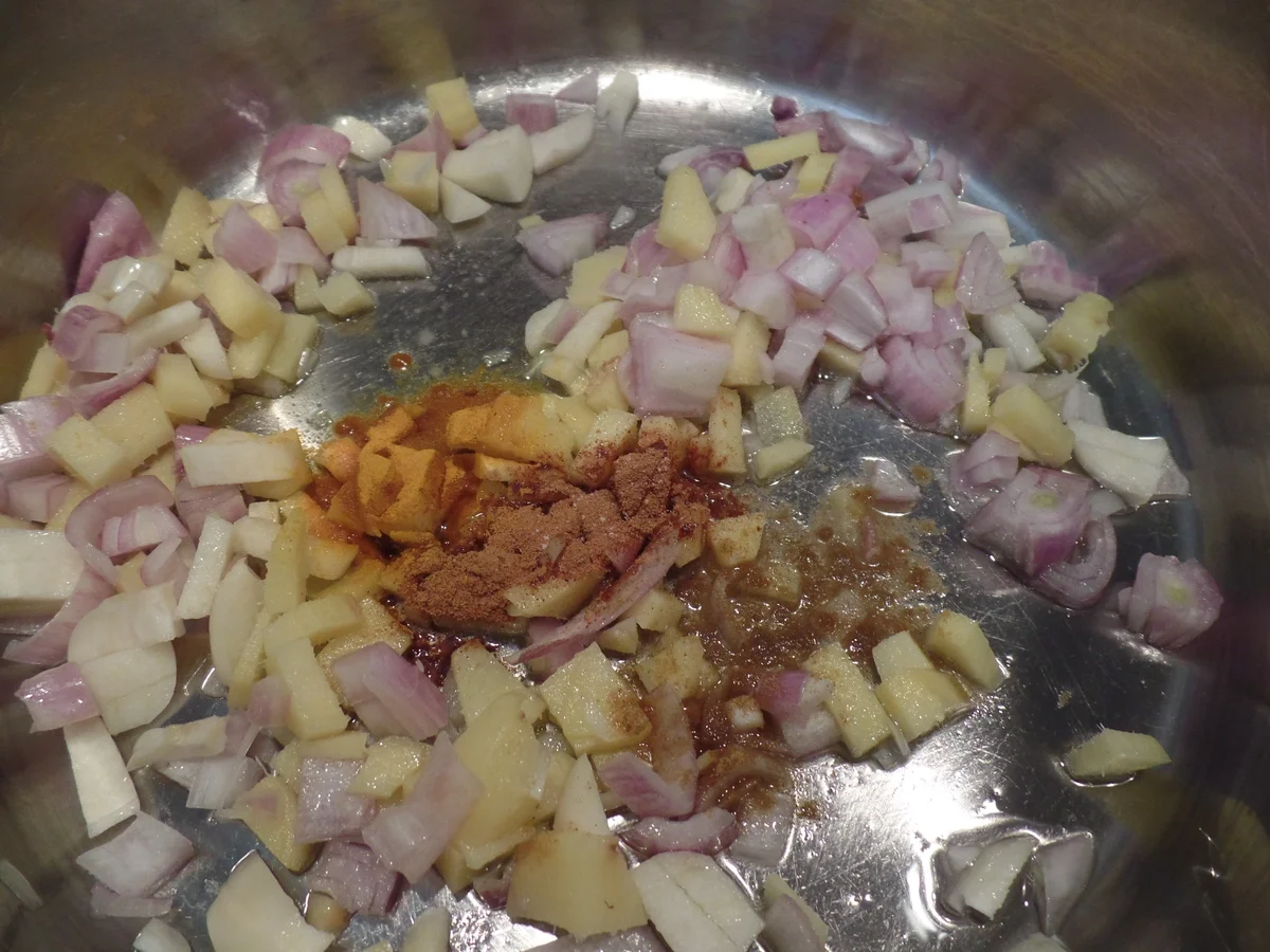 Rezept: Indischer Linseneintopf Bild Nr. 13523 Indischer Linseneintopf - Rezept - Bild Nr. 13523