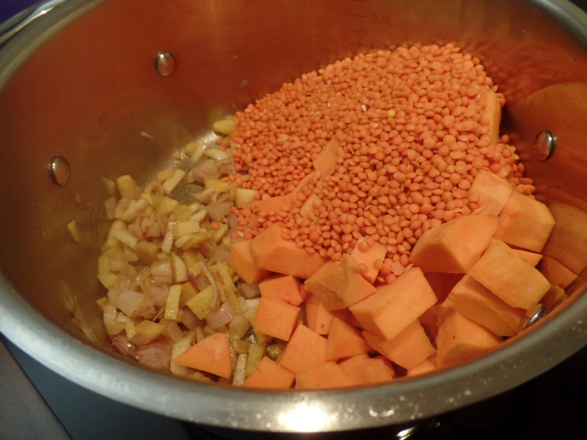 Rezept: Indischer Linseneintopf Bild Nr. 13524 Indischer Linseneintopf - Rezept - Bild Nr. 13524