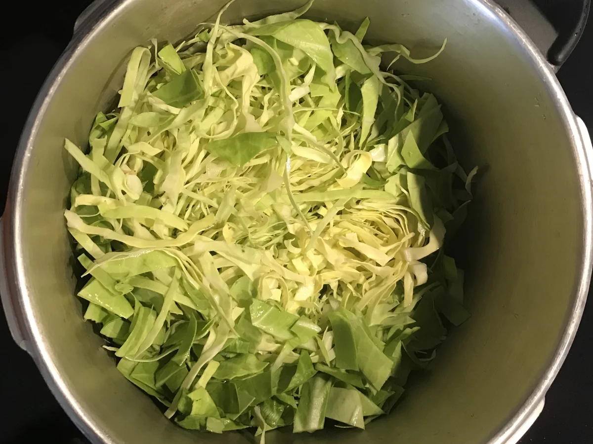 Hühnchengulasch mit Spitzkohl - Rezept - Bild Nr. 13534
