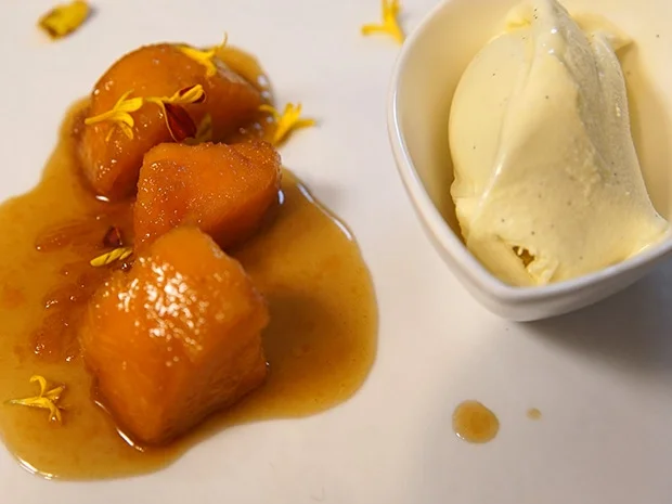 Schwarzes Baumblut trifft auf Süßkartoffel und eiskalte Madagascar Vanille - Rezept - Bild Nr. 2