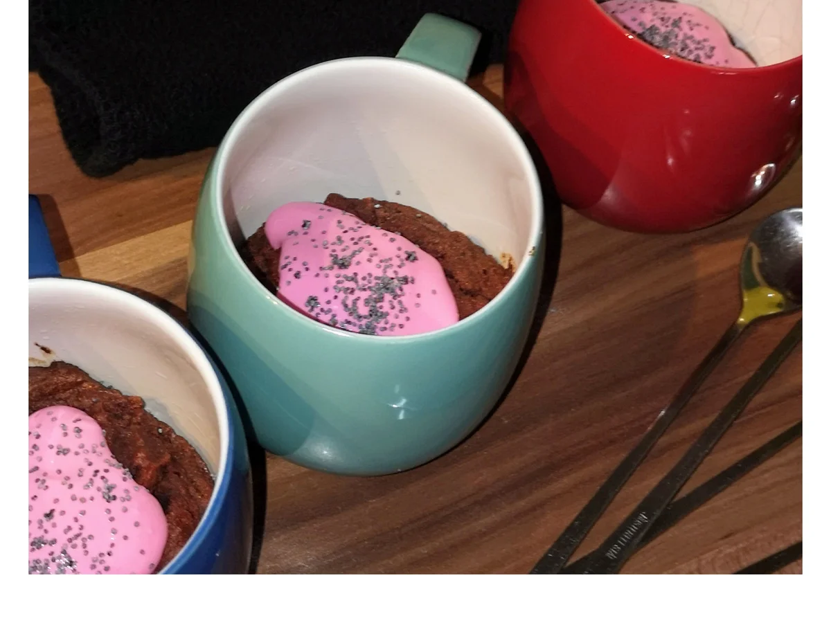 Rezept: BiNe` S ROTE BETE TASSENKUCHEN Bild Nr. 8 BiNe` S ROTE BETE TASSENKUCHEN - Rezept - Bild Nr. 8