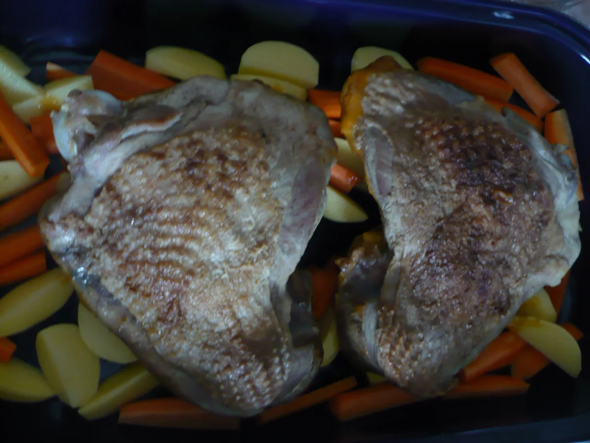 Rezept: Saftige Putenkeule auf Gemüse Bild Nr. 12 Saftige Putenkeule auf Gemüse - Rezept - Bild Nr. 12