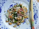 Rezept: Thailändischer Kohlsalat mit Radieschen und Erdnüssen Bild Nr. 2 Thailändischer Kohlsalat mit Radieschen und Erdnüssen - Rezept - Bild Nr. 2